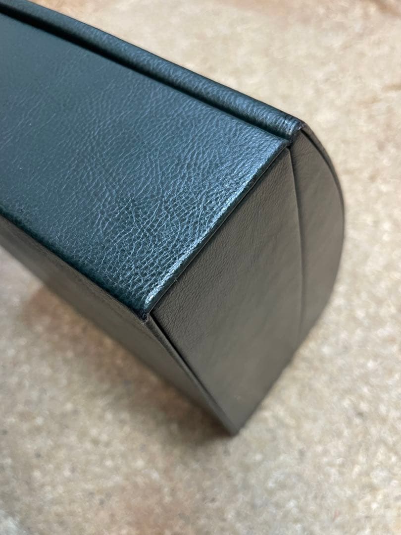 ヘネシー リシャール Richard Hennessy ケース　から瓶