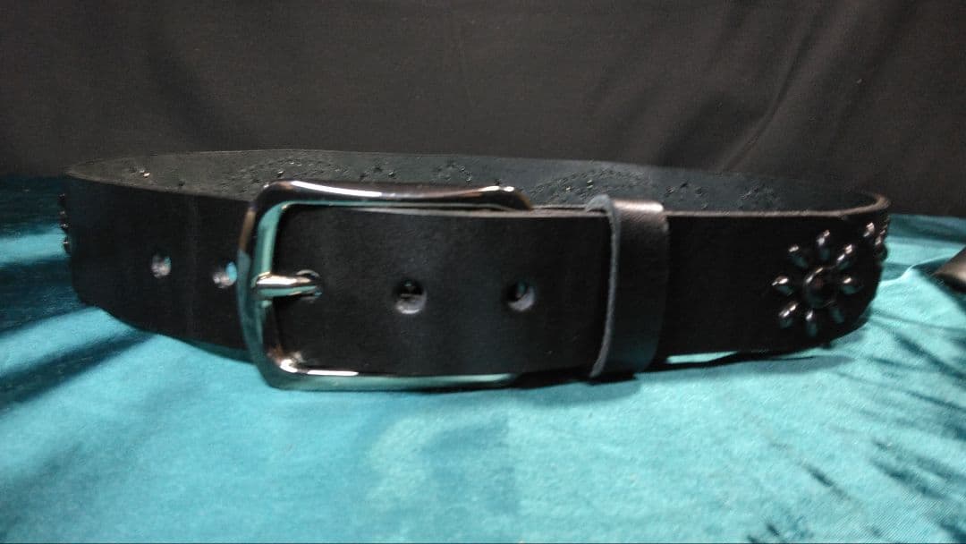 ポパイ昭南ベンズレザーツタ＆フラワースタッズベルト　ソリッドブラック