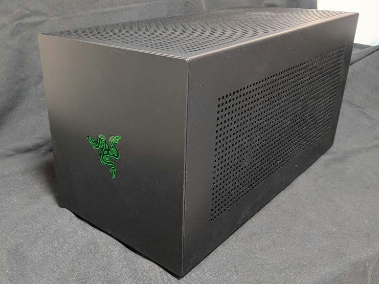 Razer Core X V2 GPUエンクロージャー