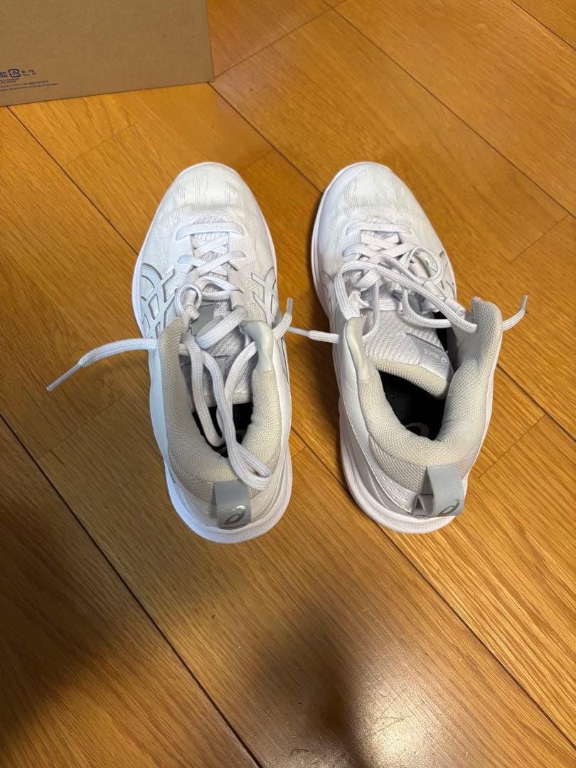 ASICS GELHOOP V17 EXTRA WIDE 25.0cm ホワイト