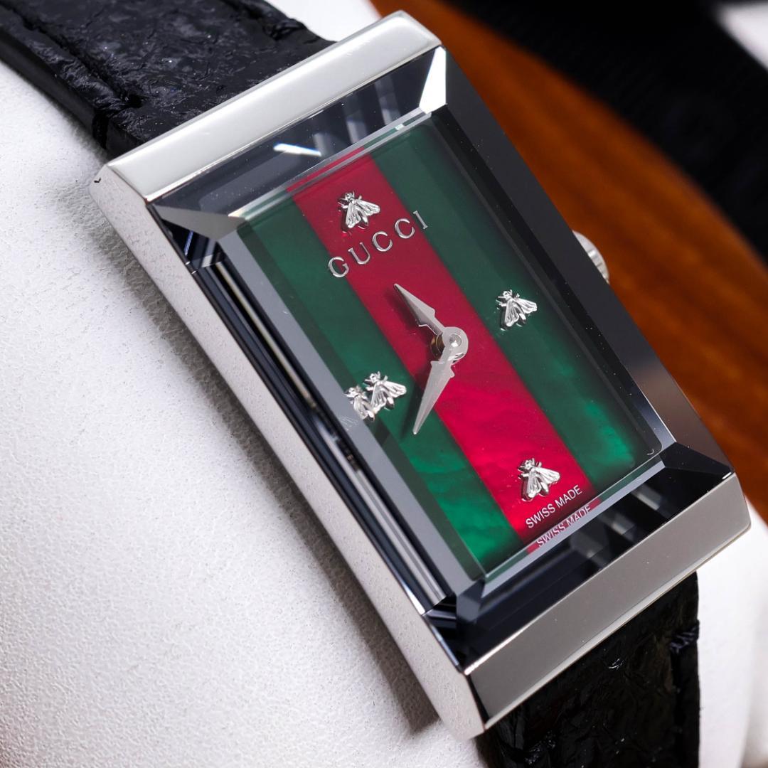 稼働 GUCCI 腕時計 147.4 Gフレーム 蜂 シェル シェリー2165
