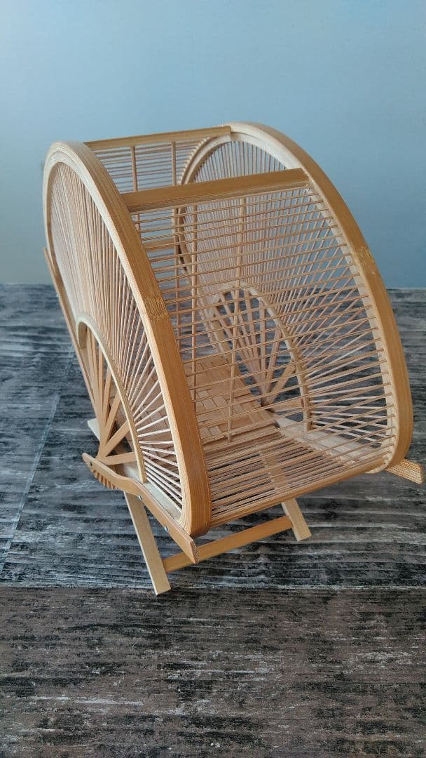 駿河竹千筋細工　扇