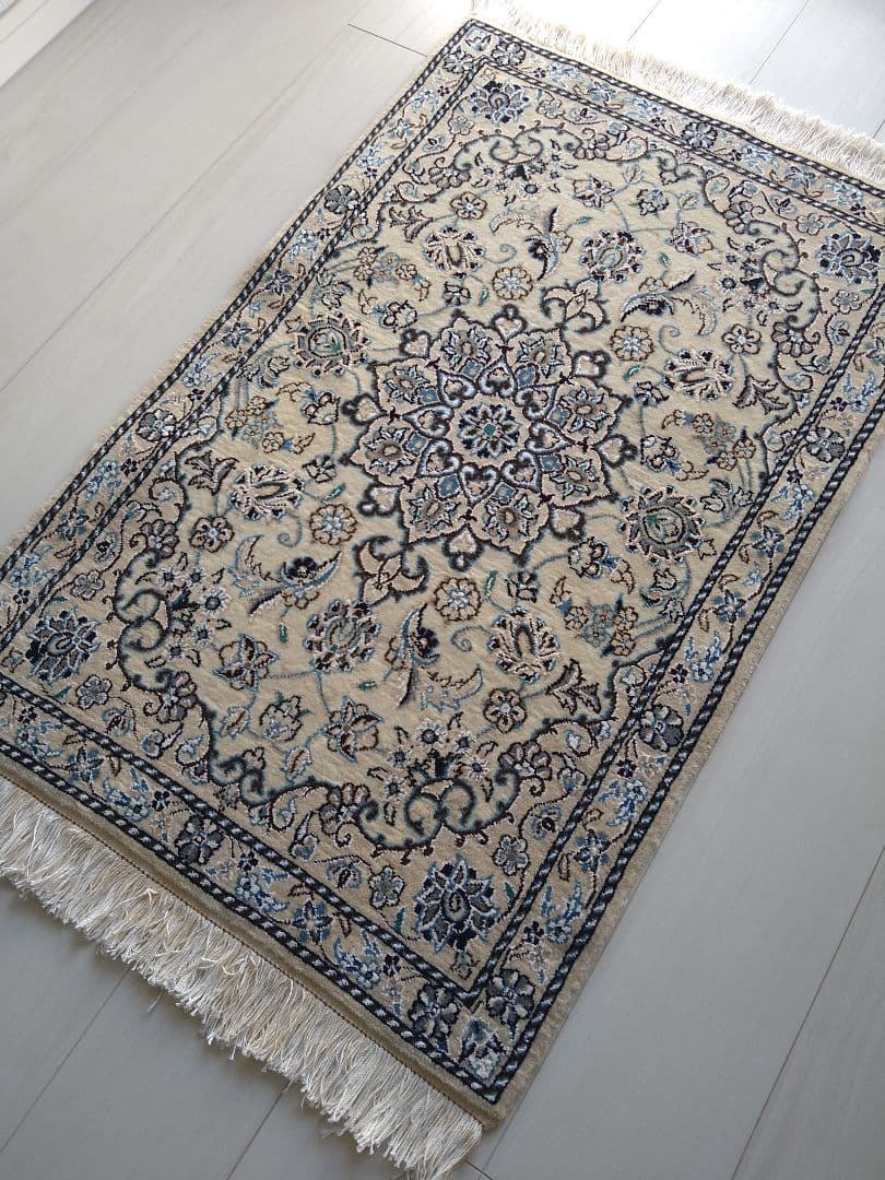 新品 ペルシャ絨毯 97×63cm クリームホワイト メダリオン ナイン産