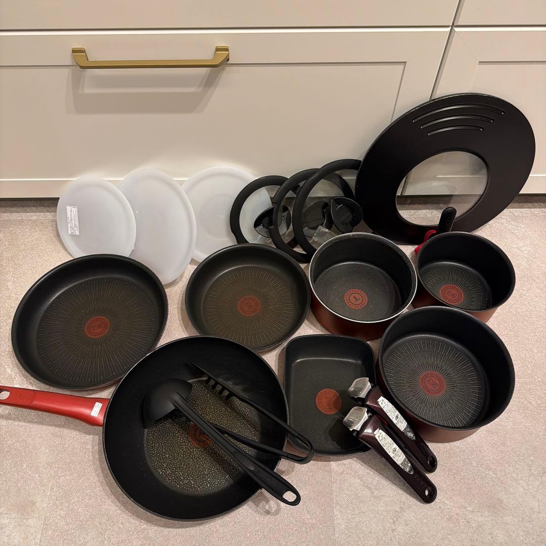 T-fal鍋、フライパン18点セット(2月10日まで)