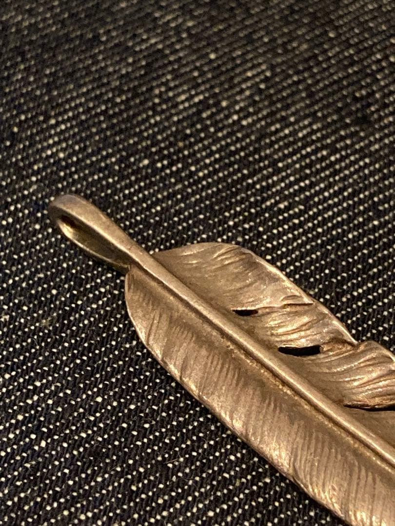 プレーンSV特大フェザー　オールドバチカン　左向き　ゴローズ