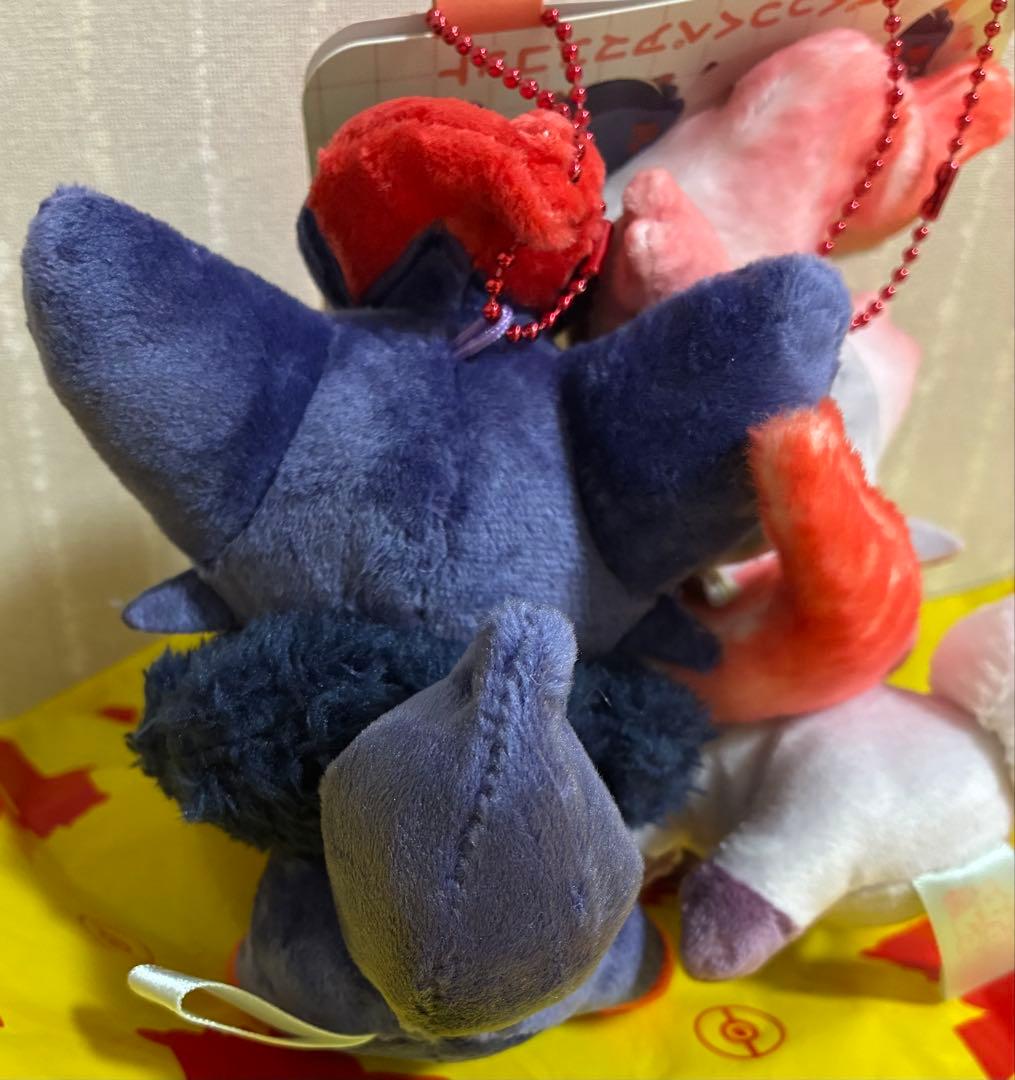 【新品】 磁石でくっつくペアマスコット にたものどうし ゾロア＆ヒスイゾロア