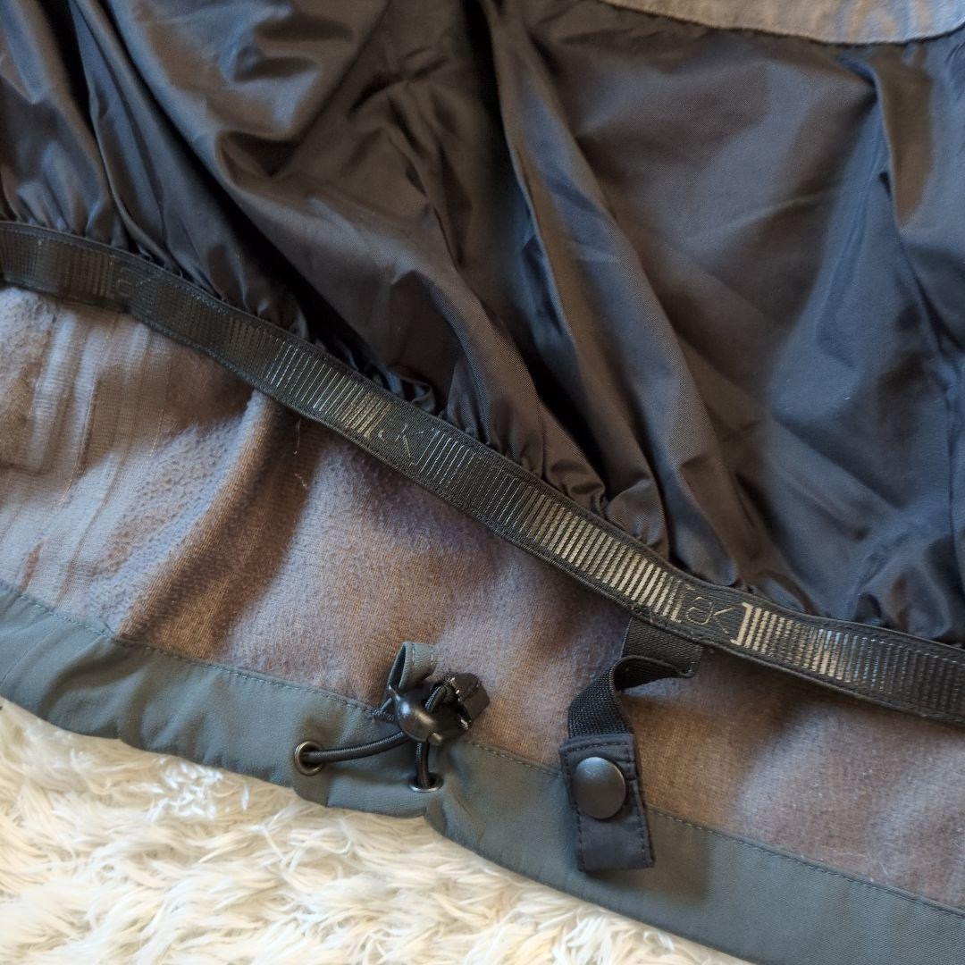 Burton ak　GORE-TEX 　 ジャケット M　カーキ