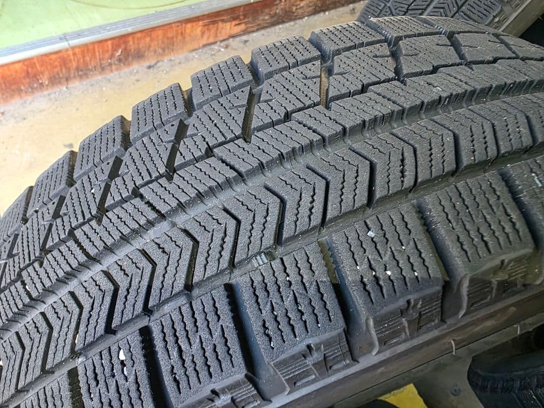 BRIDGESTONE 155/65R14BLIZZAK VRX 4本早い者勝ち