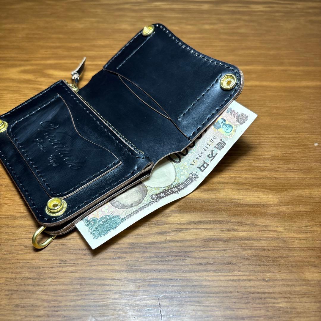 sa.395　二つ折りミドルウォレット 糸ブラック