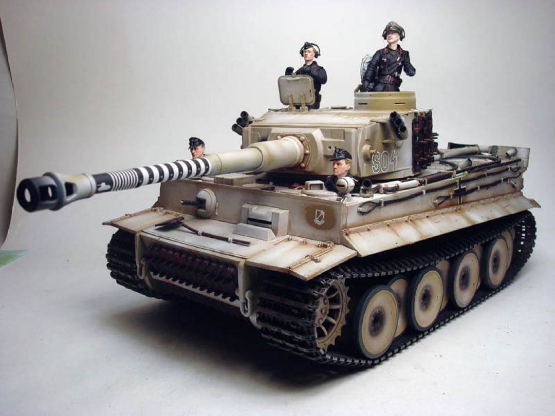 TORRO1/16タイガーS04戦車　ミハエルヴィトマン【おまけ付】