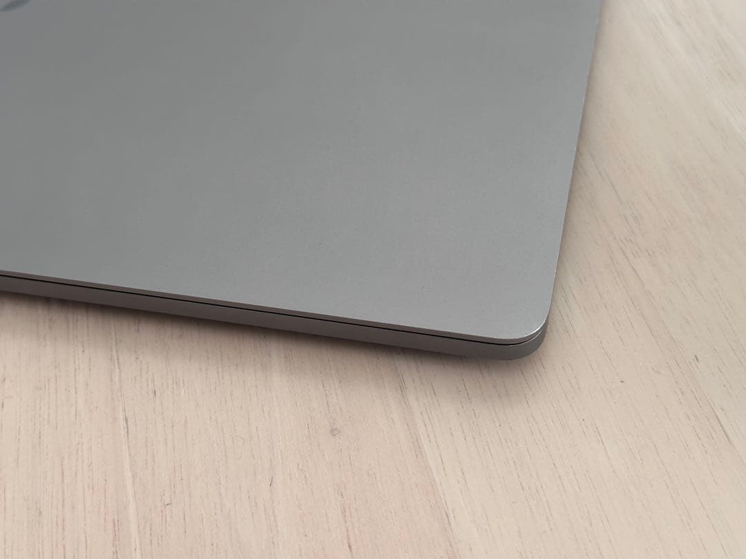 動作品！MacBook Pro (16-inch, 2019) i9•1TB