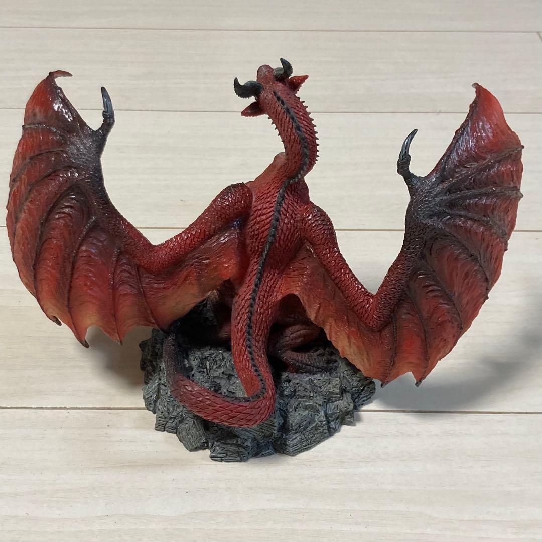 ドラゴンズドグマ スタチュー フィギュア