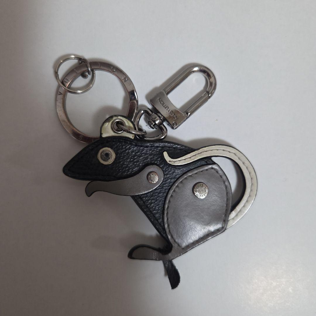 ネズミ型レザーキーホルダー