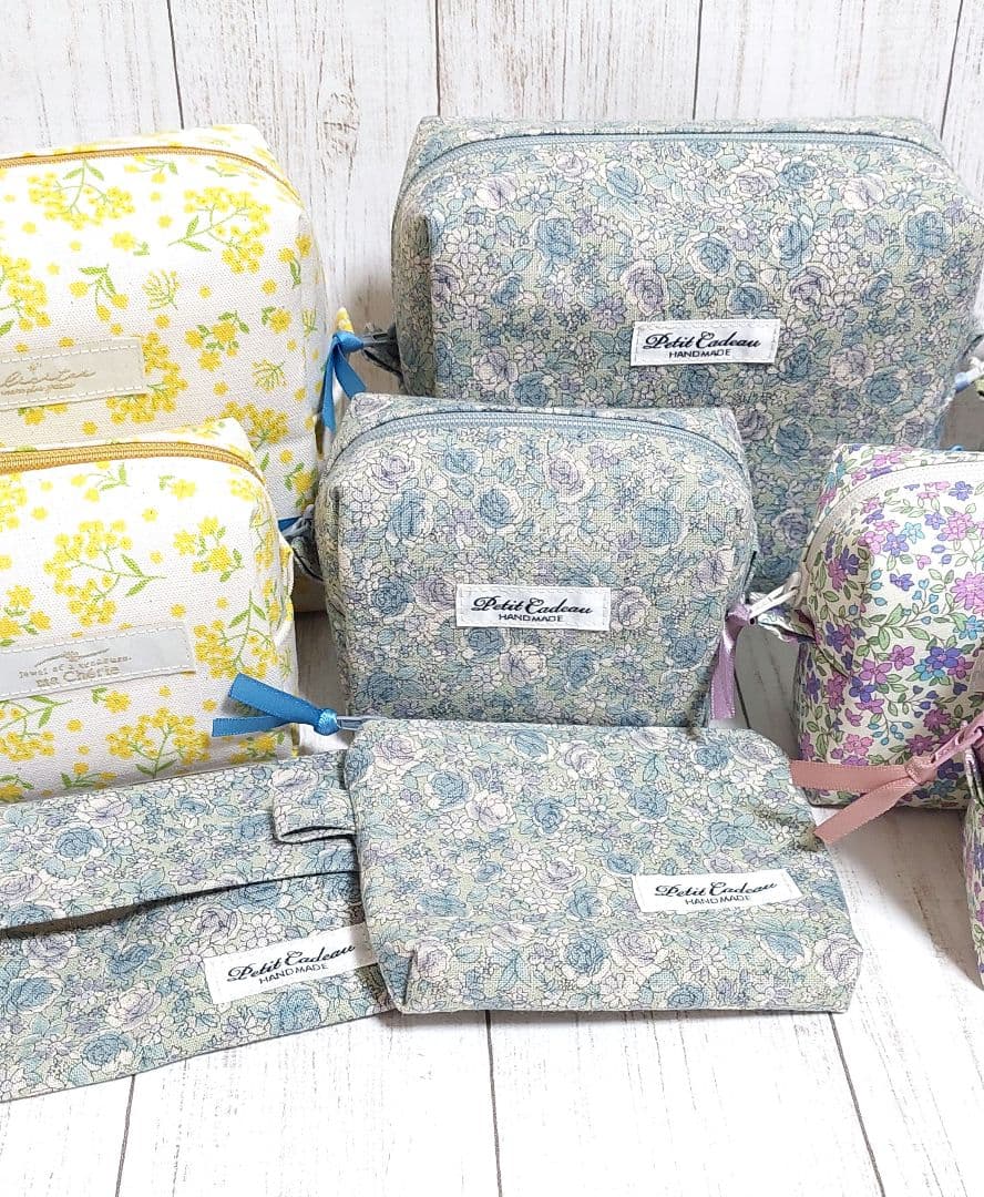 あゆあゆ ✻ ポーチ　ハンドメイド