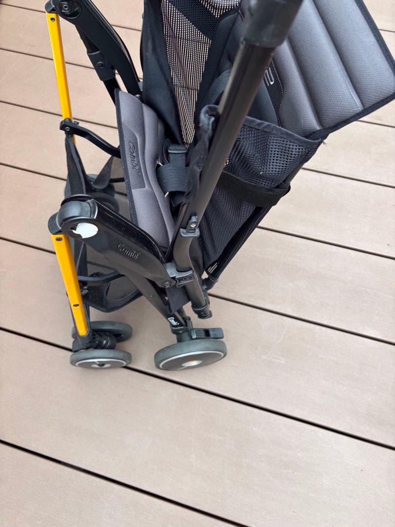 コンビ　F2 軽量ベビーカー　ミッキーマウス