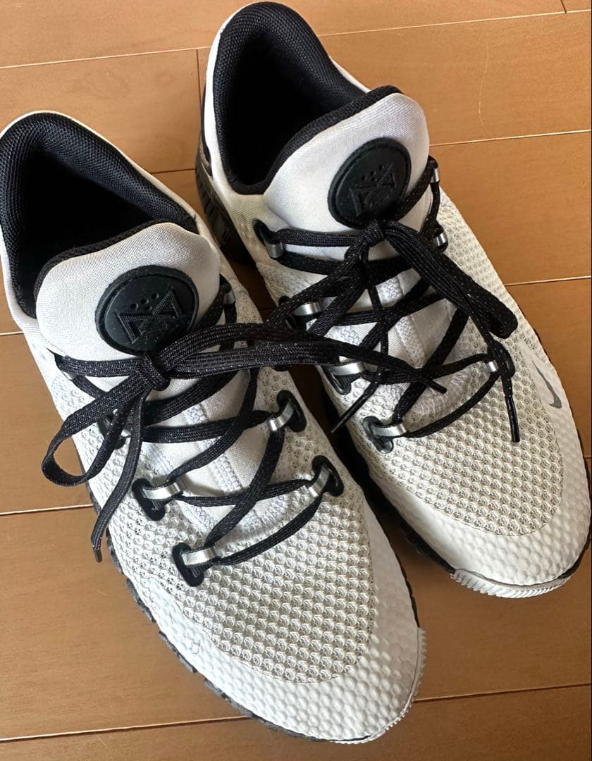 ナイキフリーメトコン　4 プレミアム　25.5