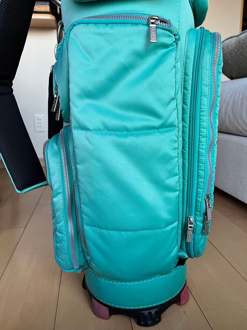 大人気良品ONOFF オノフ カートキャディバッグ 9型軽量メンズ　レディース