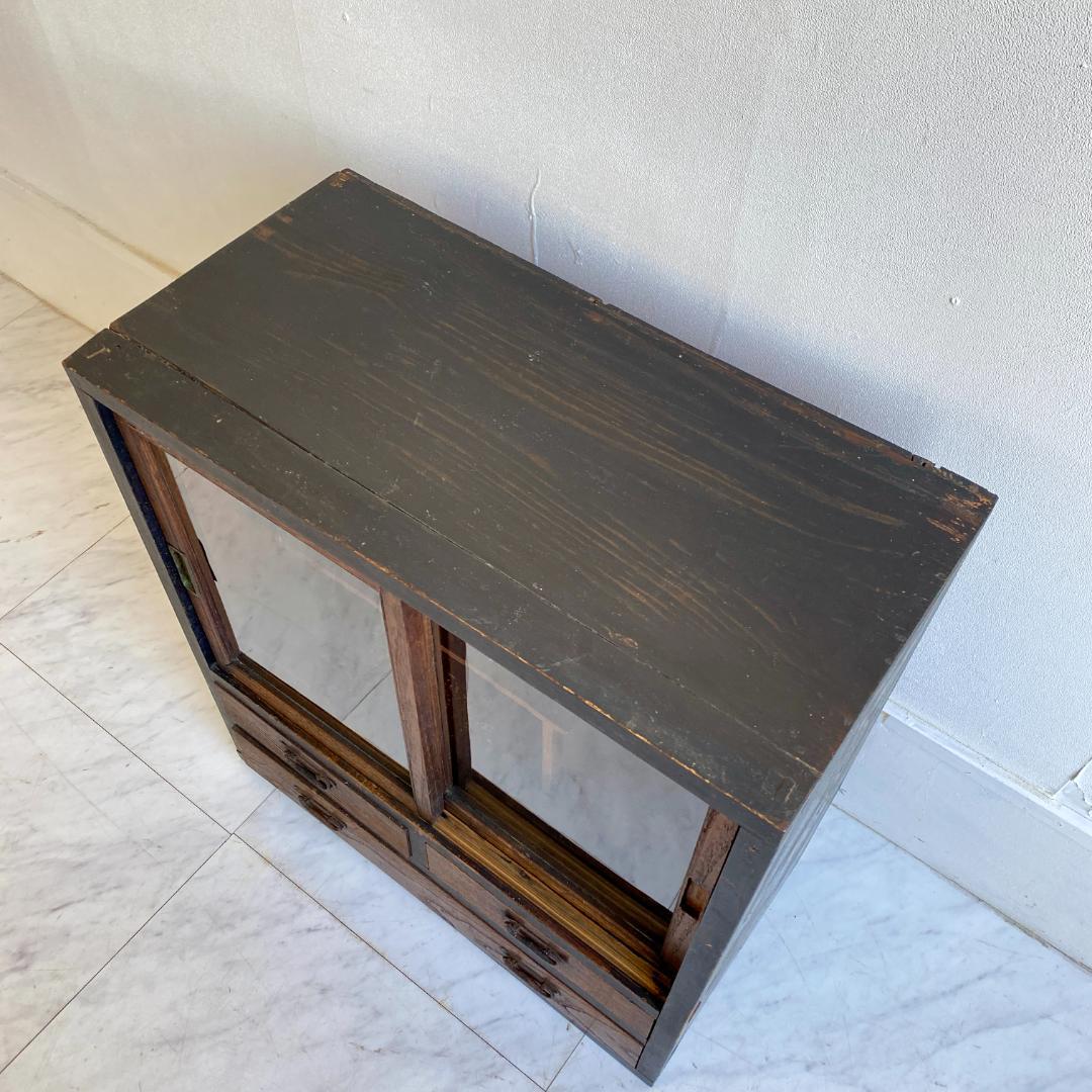 昭和レトロ ガラス戸 収納棚 黒枠 キャビネット 引き出し付き 古道具 食器棚