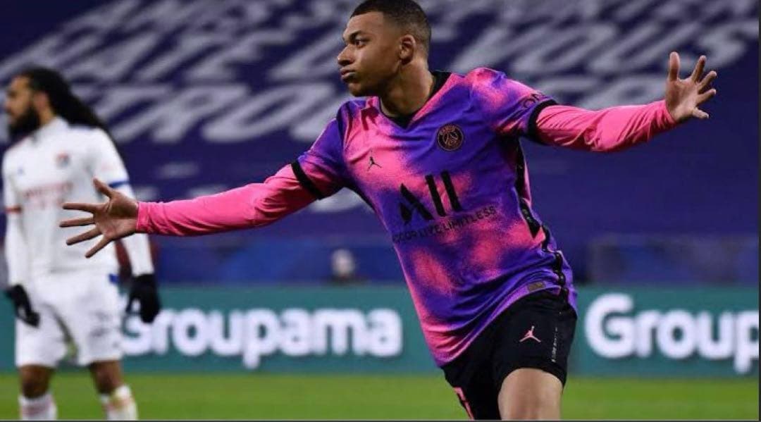 るんば様PSG パリ・サンジェルマン ドリルトップ　サッカー　フットサルNIKE