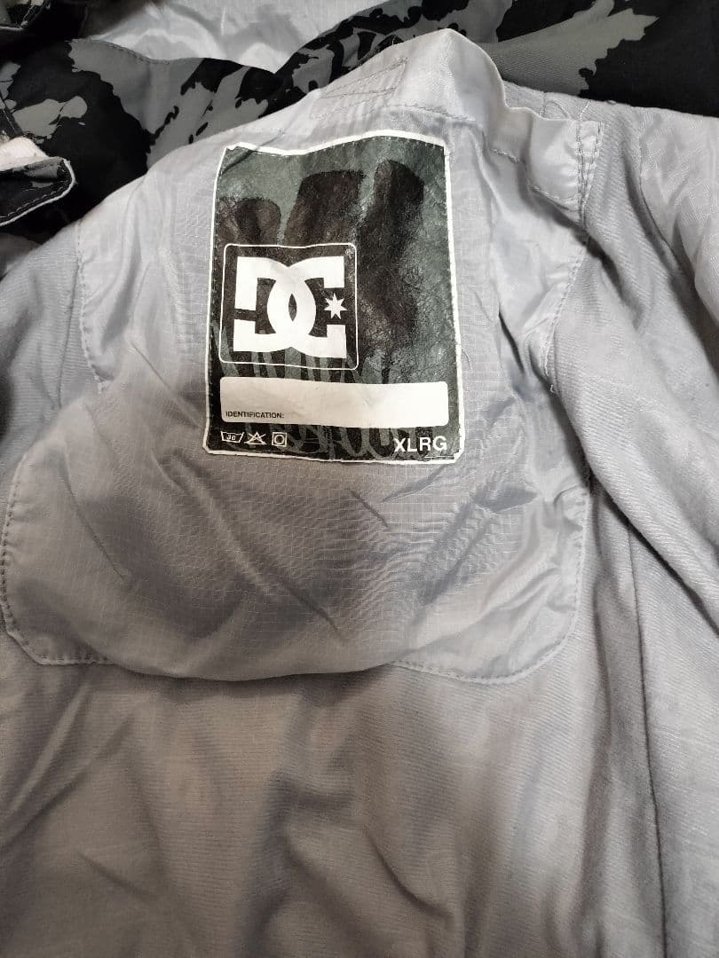 ★DCスノーボードウェア迷彩柄、上下セット