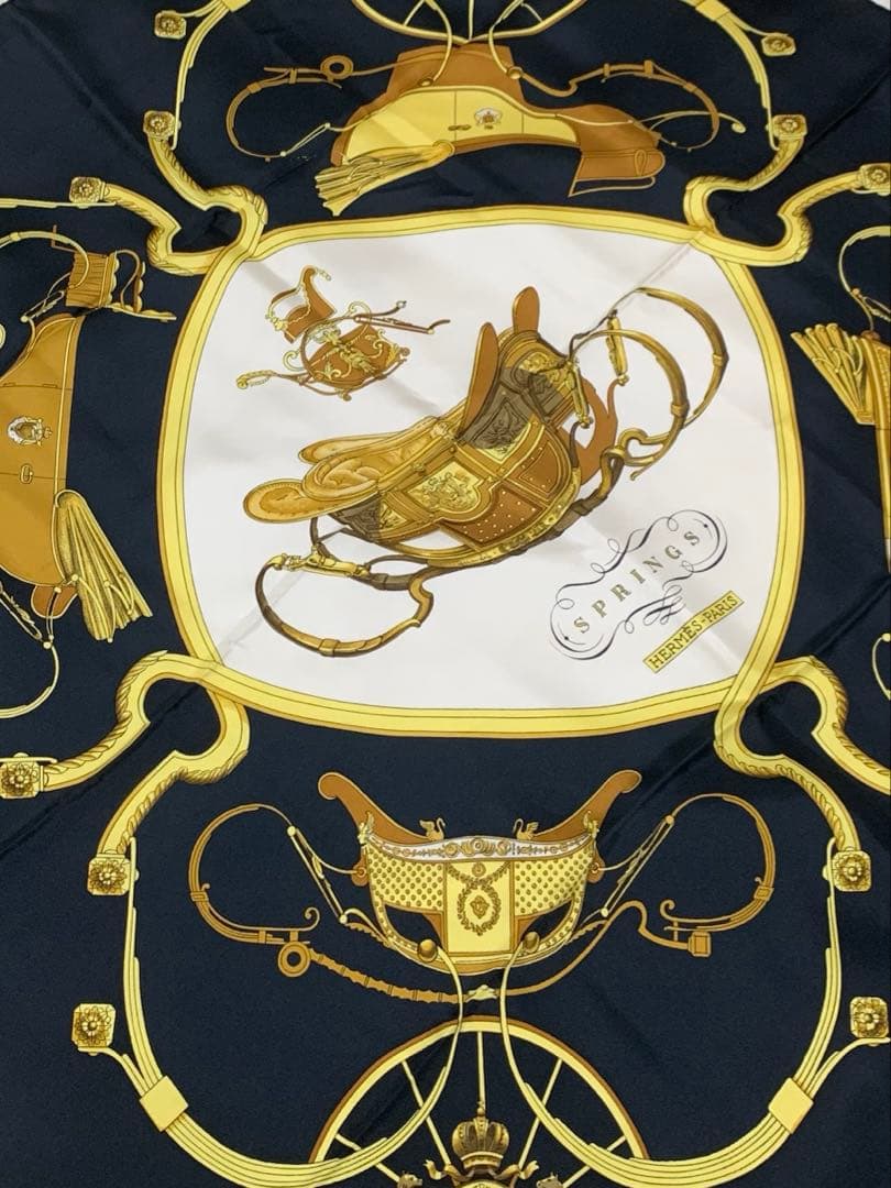 HERMES エルメス カレ90 ブラック ゴールド　ストール スカーフ