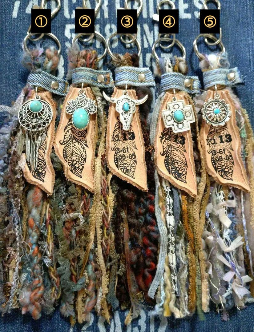 革タグ＆ターコイズチャームのタッセルキーホルダー☆5個セット☆バラ売り可
