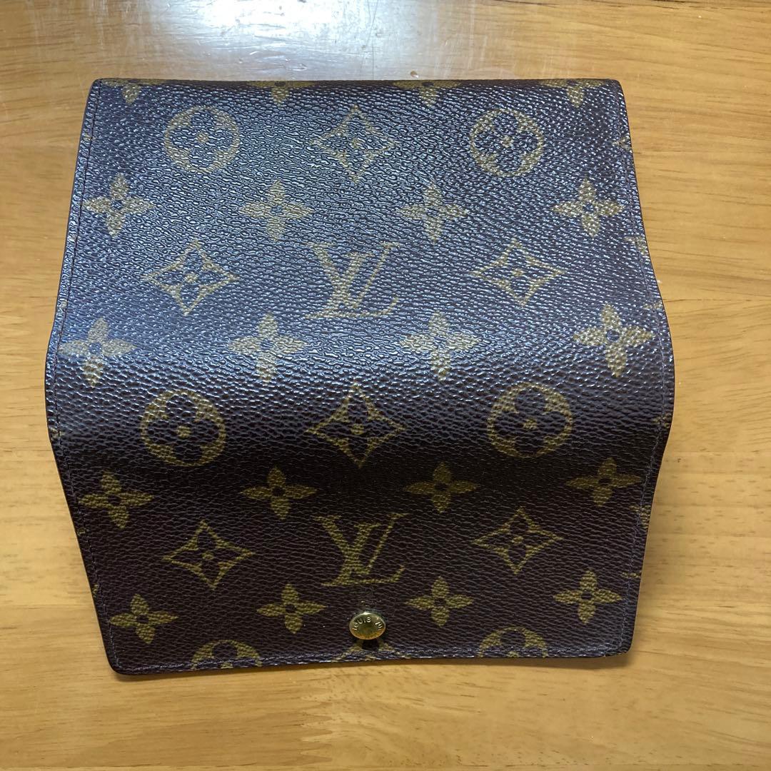 LOUIS VUITTON 二つ折り財布　 ブラウン　M61730