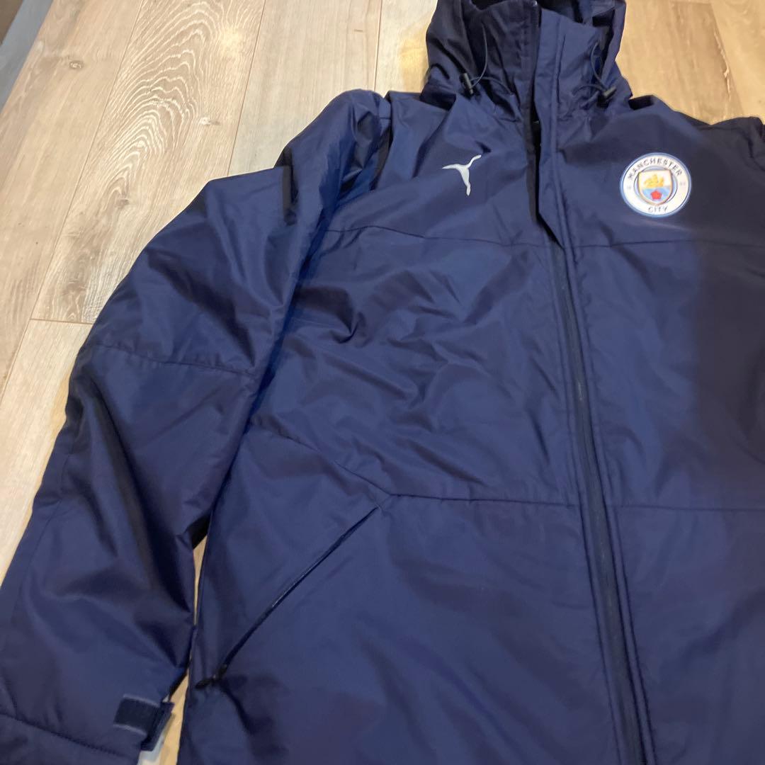 マンチェスター・シティ　ダウンジャケット puma ユニフォーム　ジャケット