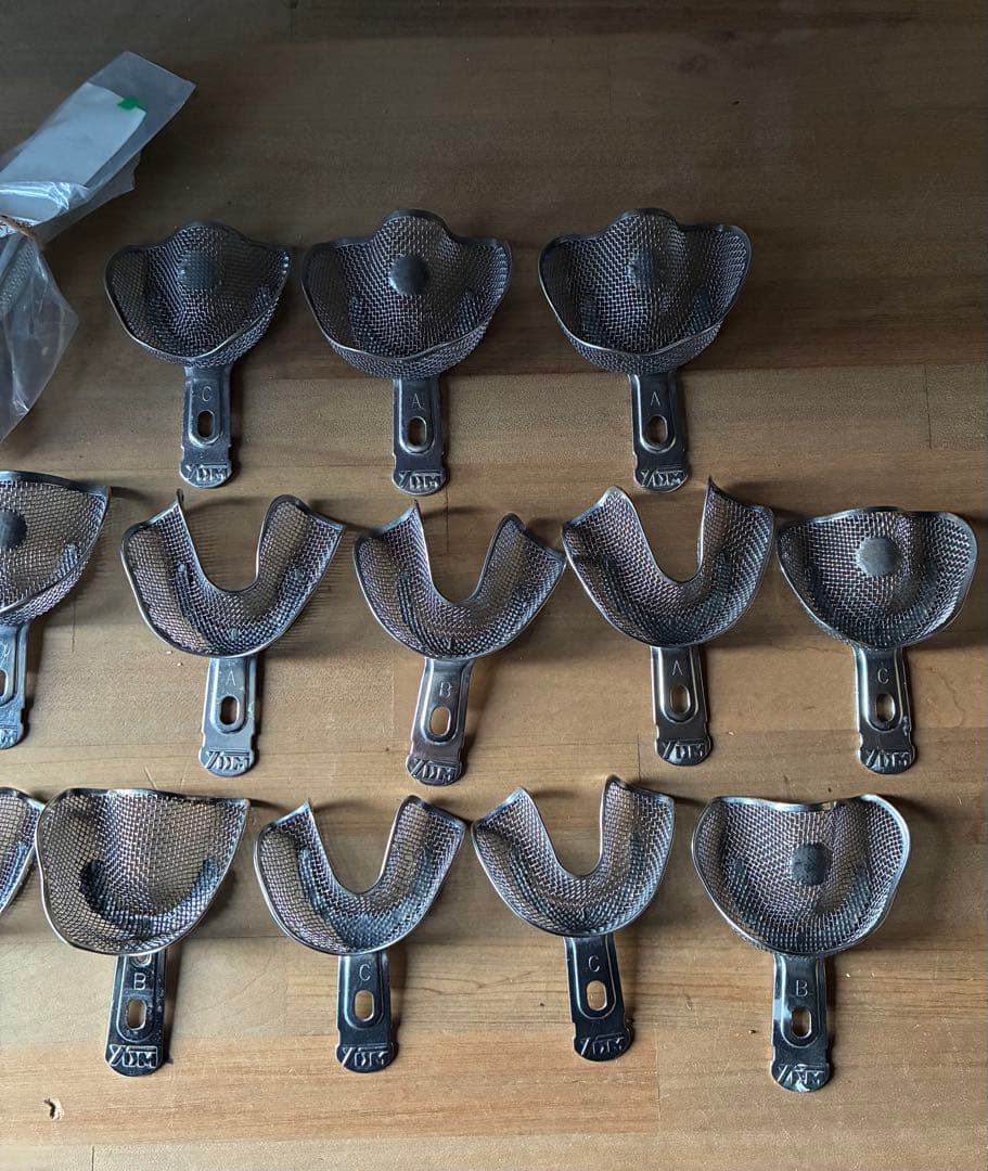 歯科器具　印象トレー　歯科技工