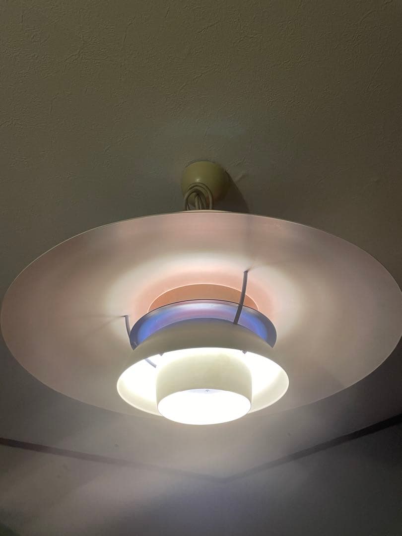 Louis Poulsen (ルイスポールセン) PH 5 クラシック・ホワイト