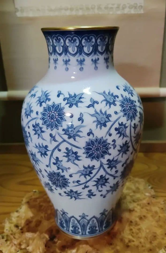 大倉陶園　36cm 呉須染付　呉須唐草　花器　花瓶　皇室御用達