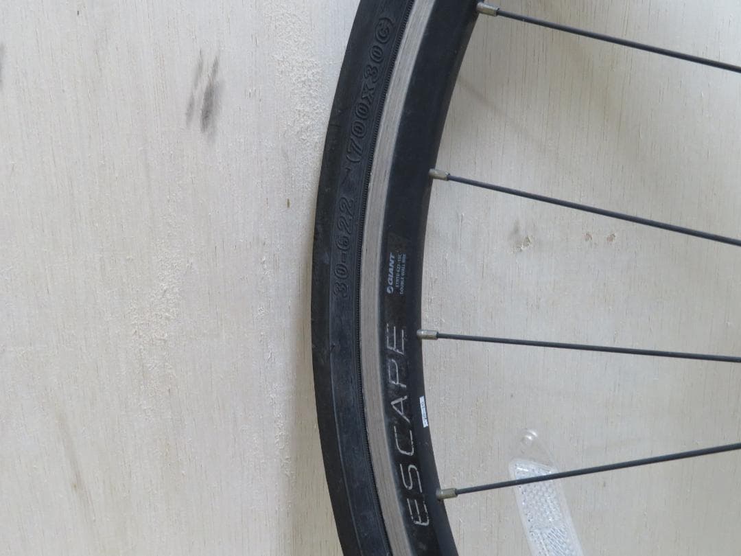 GIANT ジャイアント ESCAPE R3 クロスバイク サイズM レッド 赤