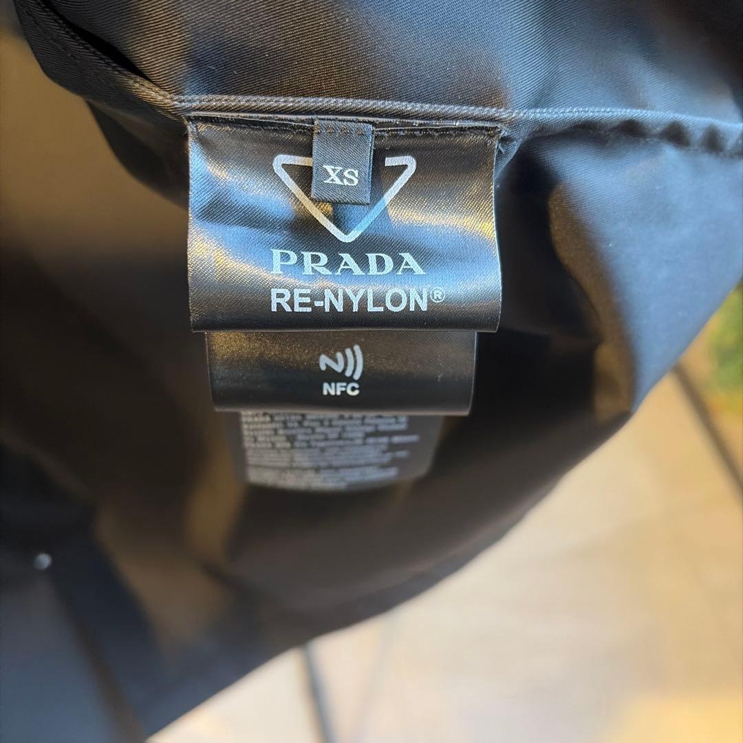 2025年日本正規未使用品　プラダ　Re-Nylon シャツ　XS NFCタグ