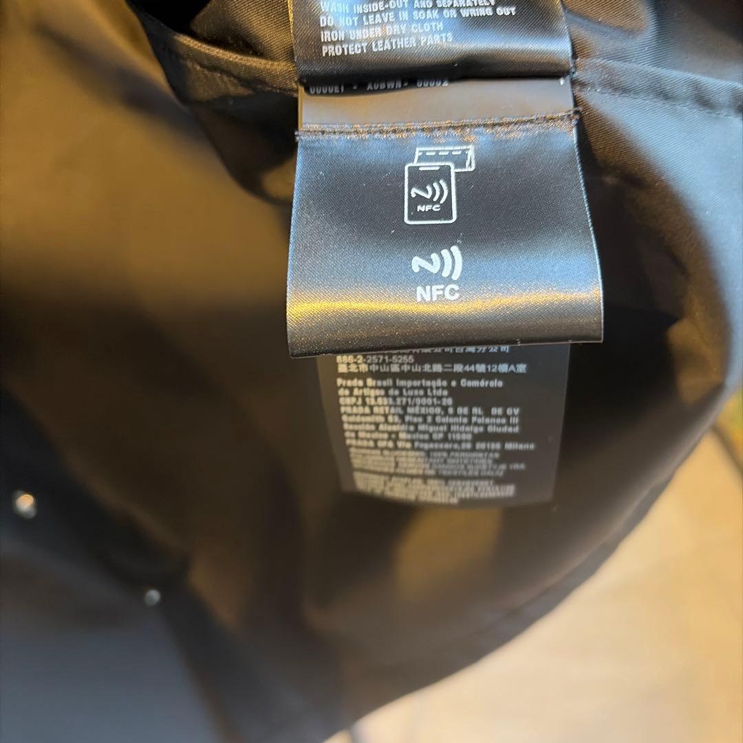 2025年日本正規未使用品　プラダ　Re-Nylon シャツ　XS NFCタグ