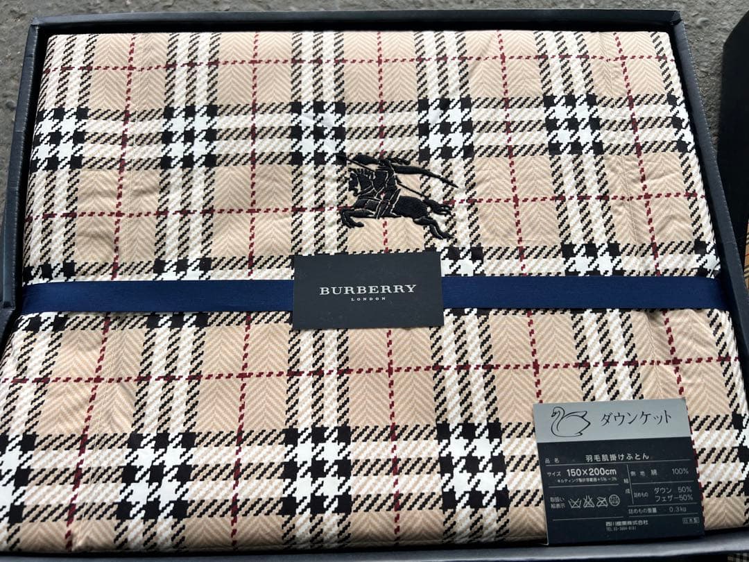 BURBERRY ダウンケット 150x200cm