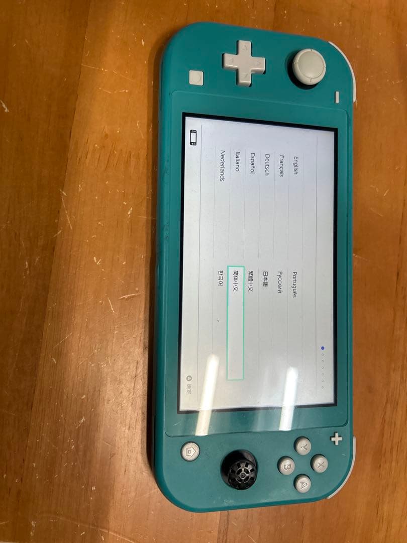 Switchライト　本体　任天堂