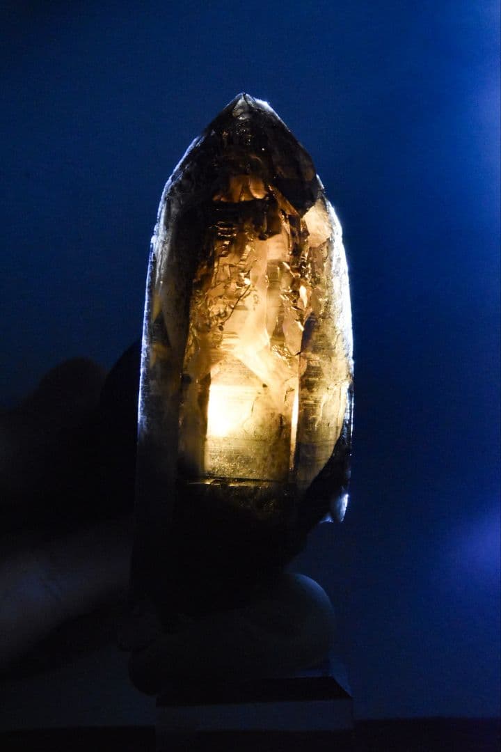 最新産出！ 岐阜県中津川市蛭川田原産 モリオンに近いスモーキークォーツ01