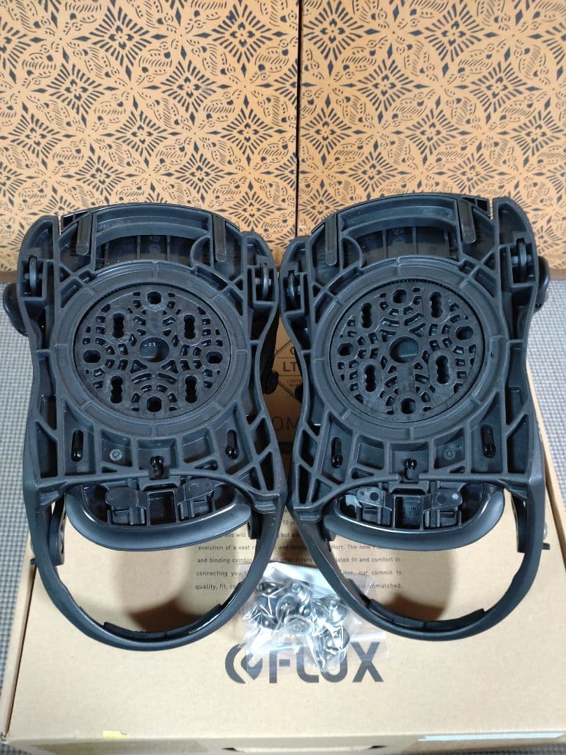 18-19 FULX XV LTD2 フラックス ビンディング