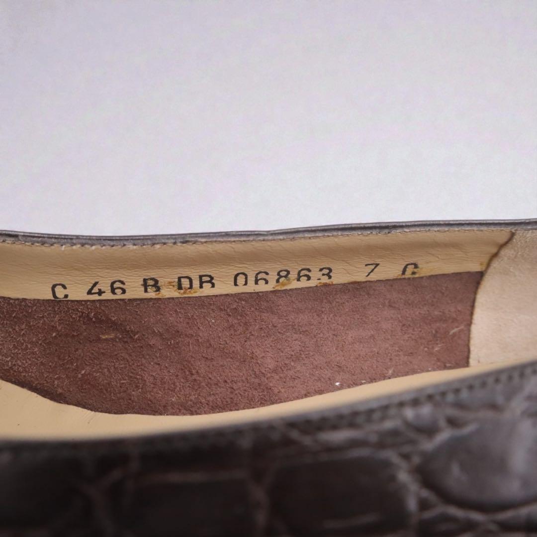 サルバトーレフェラガモ　パンプス　ブラウン　型押し　ブラウン