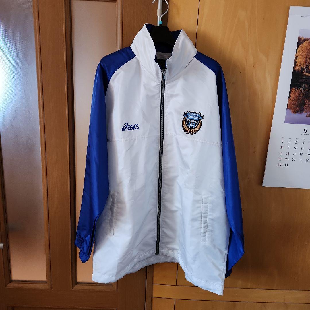 支給品 00's asics フロンターレ川崎 フード付きウィンドブレーカー