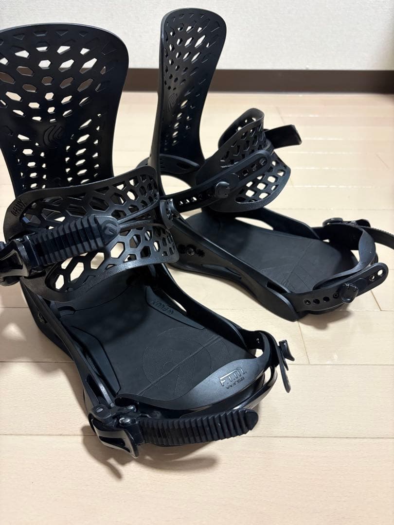 FLUX PR M ブラック スノーボード ビンディング