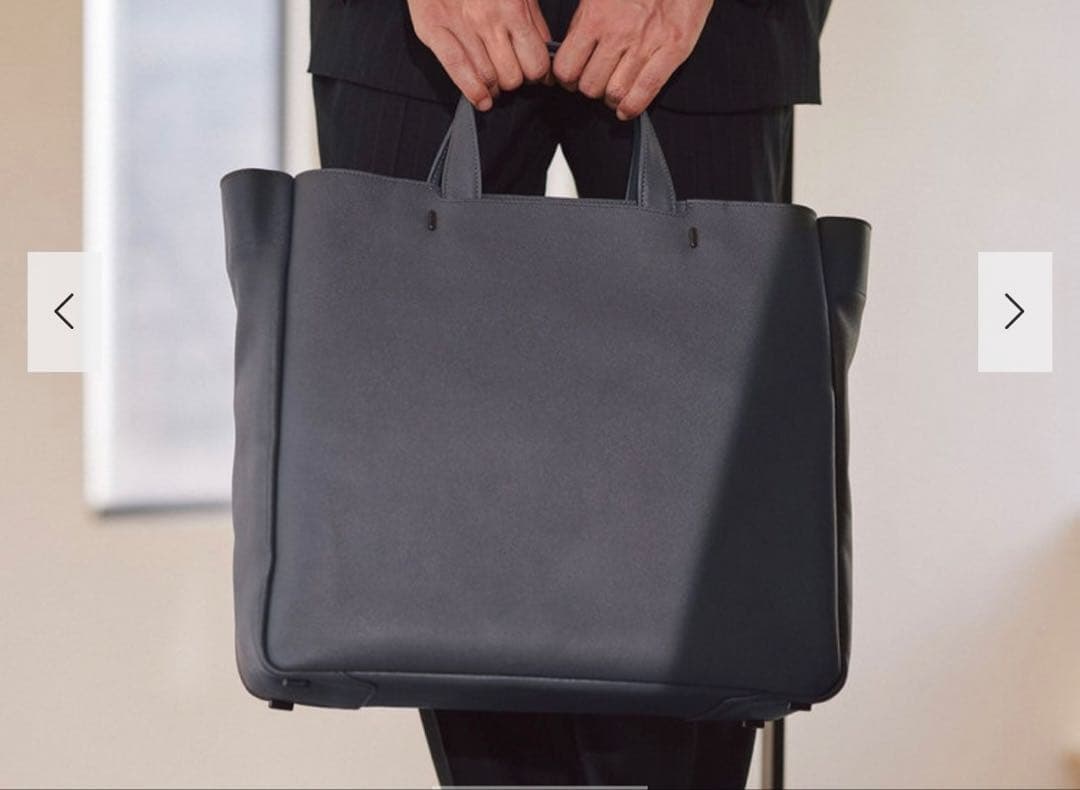 FARO UrbanSquareTote3 グレー　取り外し可能ストラップ付