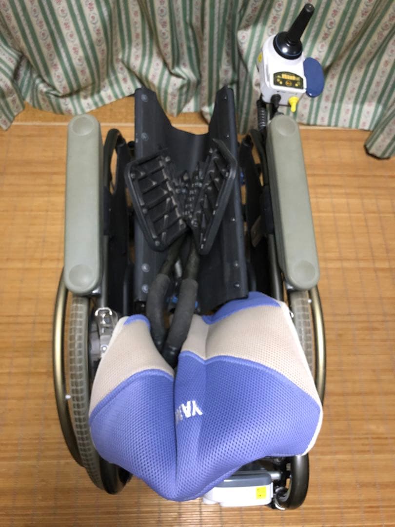 値下げ　電動車いす:電動車椅子 YAMAHA(ヤマハ)　JWアクティブ　XOC1