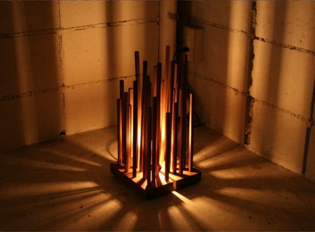 ツーアースリー グローブライト ウォールナット 丹羽望 造形作家 フロアライト