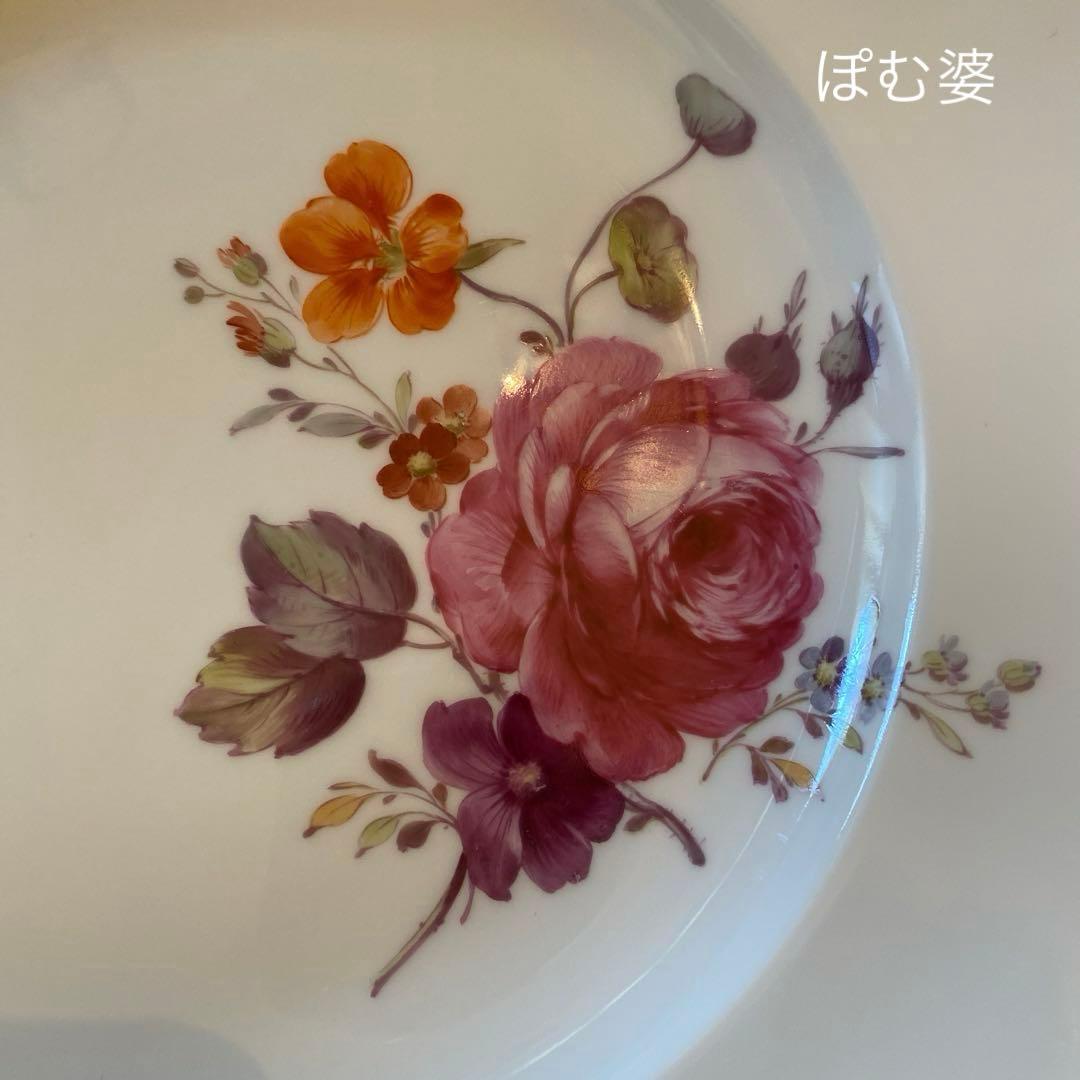 【KPMベルリン】金彩 手描き ディナー皿 ６枚「大きな花／いずれもシック」