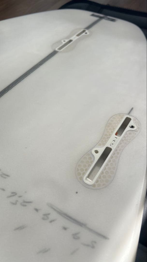 JS MONSTABOX2020 5’9（27.0L）PU デッキパッド付