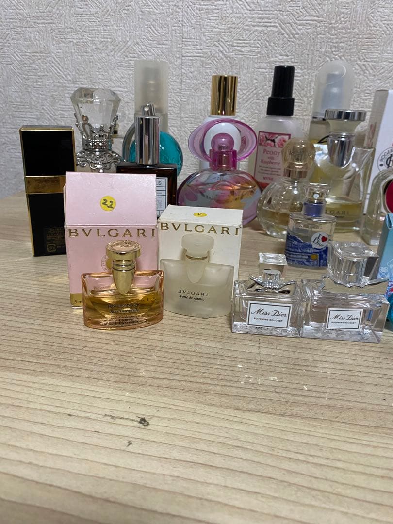 わ*ぇ様 香水　大量　まとめ売り　CHANEL Dior ブルガリなど