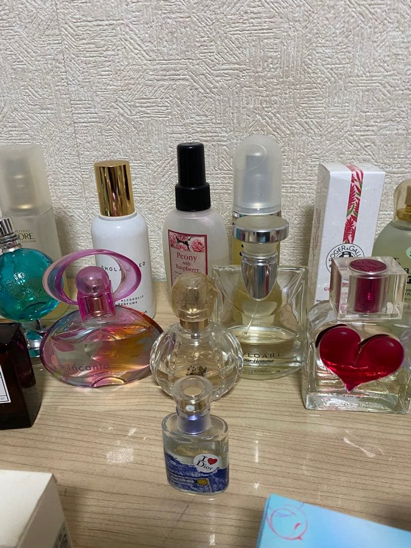 わ*ぇ様 香水　大量　まとめ売り　CHANEL Dior ブルガリなど