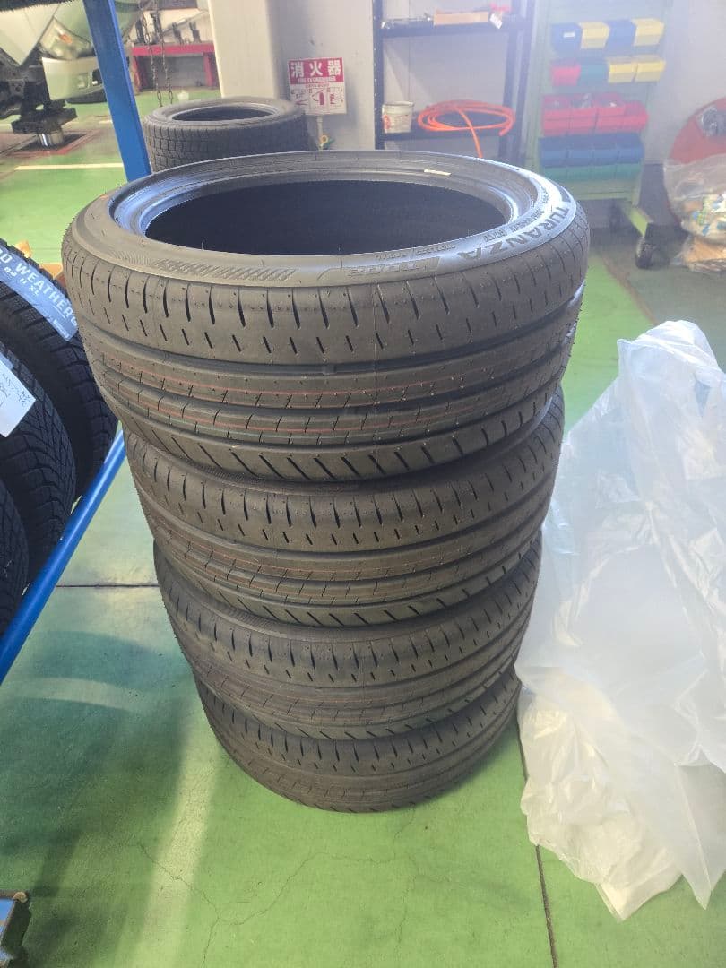 小林様用BRIDGESTONE TURANZA T002215/45R17 4本
