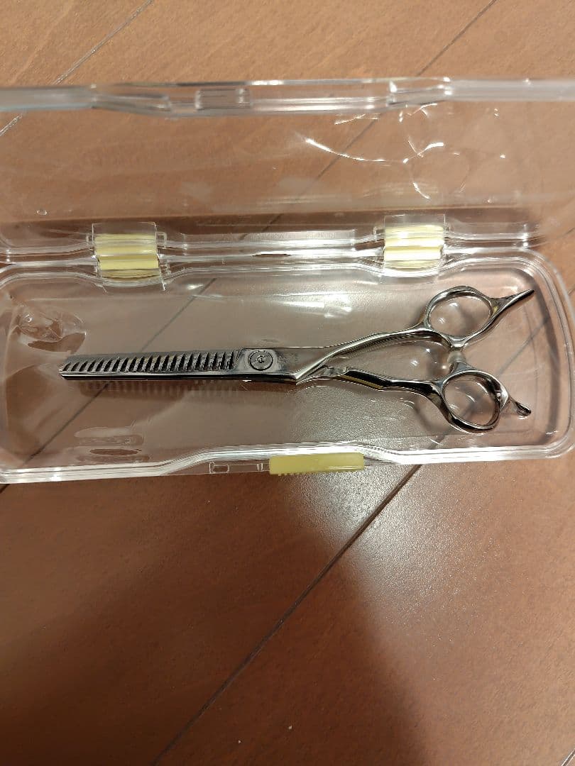 ヒカリシザー　ニーナコスモス716　セニング　光シザー